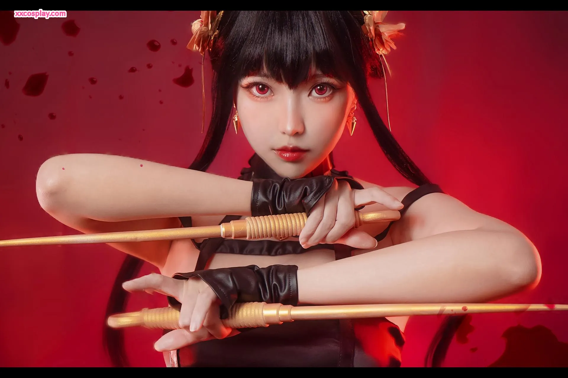 ElyEE子 trong vai Yor Forger - Công chúa Gai